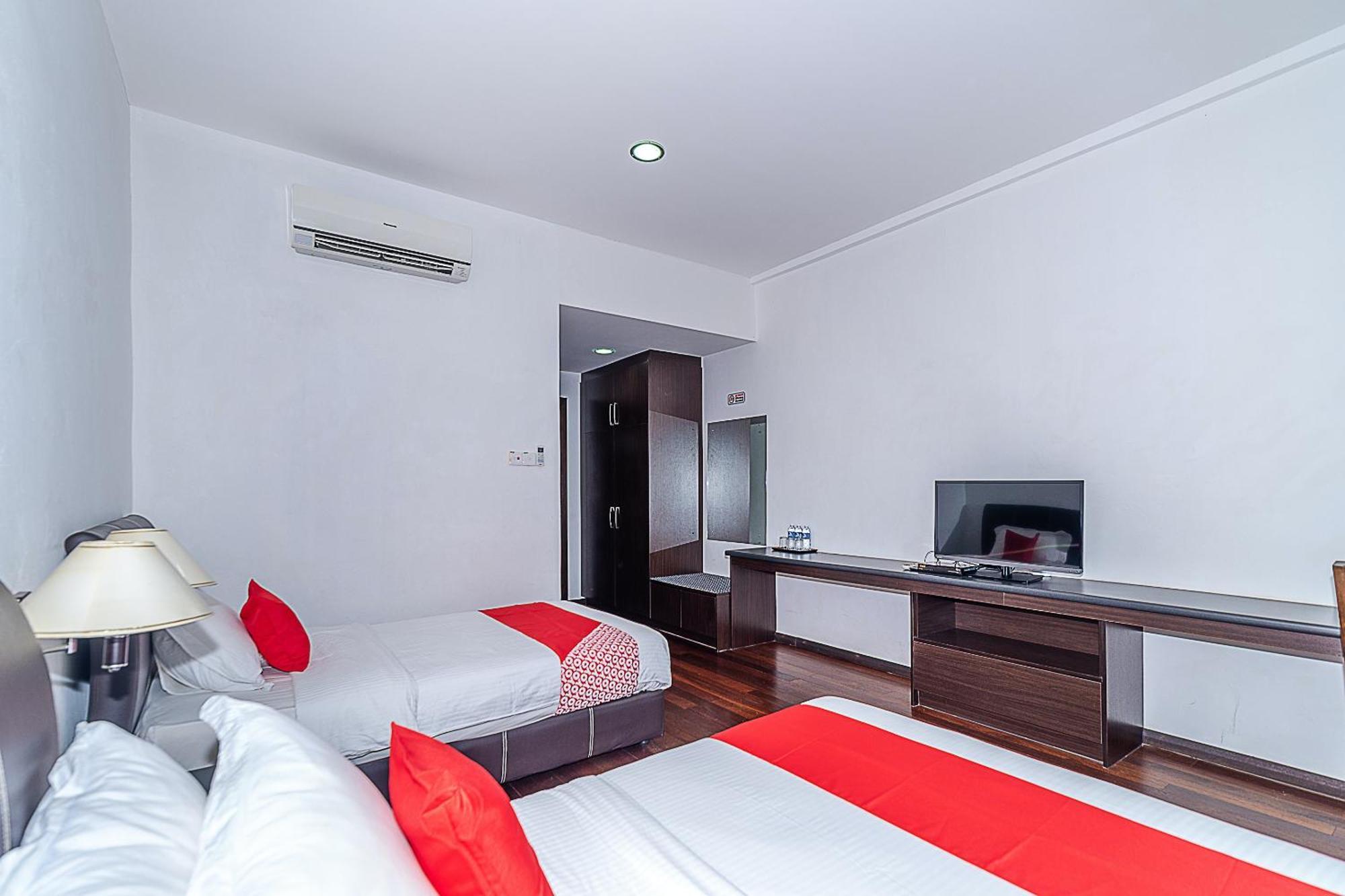 Eagle Wood Garden Hotel Membakut Екстериор снимка